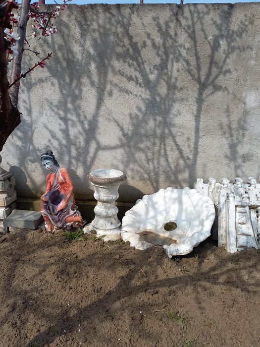 Fântână arteziana plus gardulet