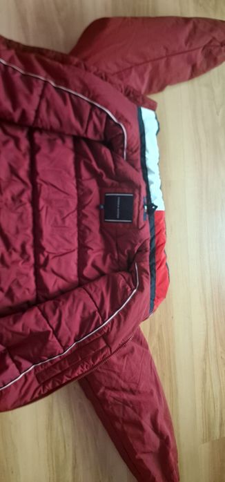 Geaca Tommy Hilfiger mărimea 164
