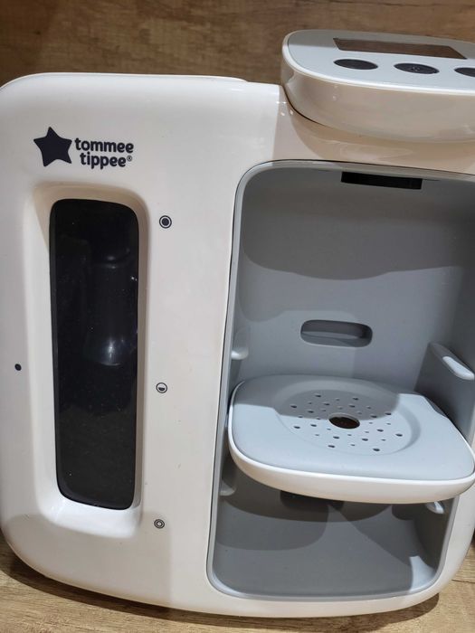Електрически уред за приготвяне на адаптирано мляко  Tommee Tippee