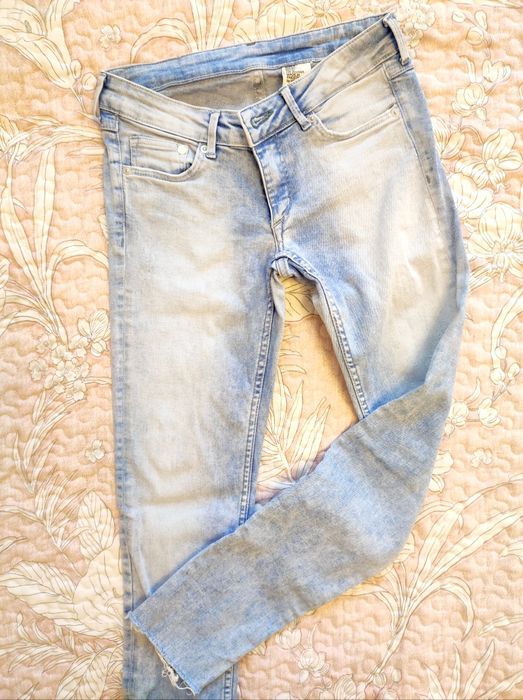 Джинсы 26-27 H&M