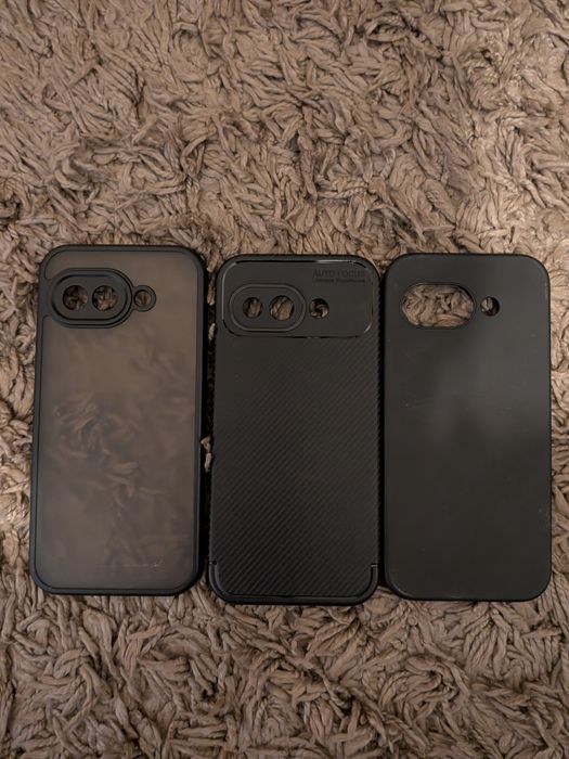 Vând 3 huse Google pixeli 7 și 3 huse Google pixel 9a