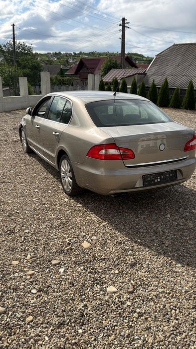 SKODA Superb 2010 — imagine 3