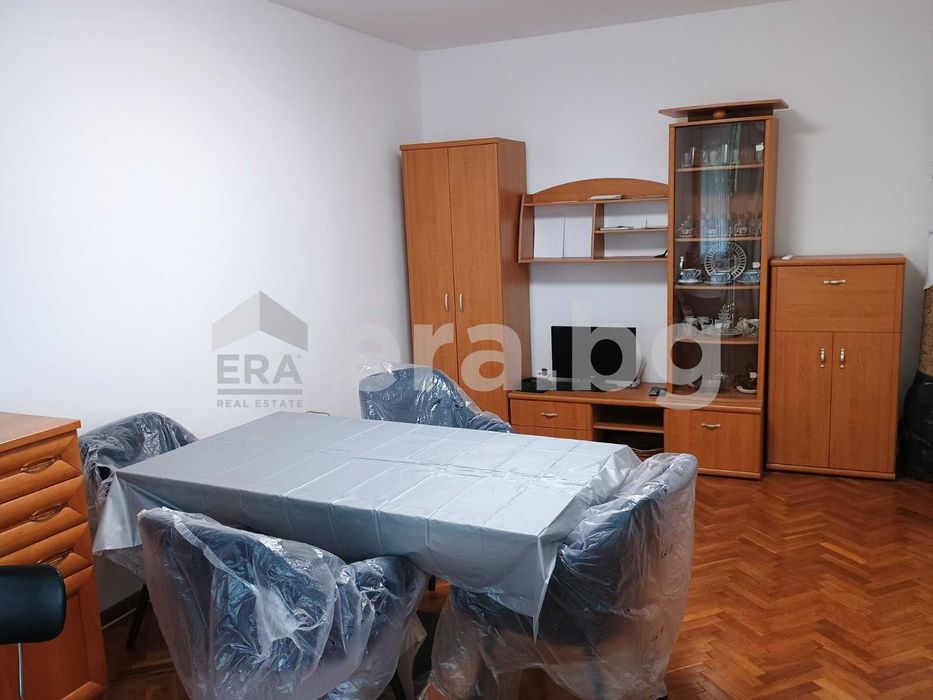 Обзаведен двустаен апартамент в Гръцката махала