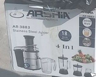 Соковыжималка сотилади