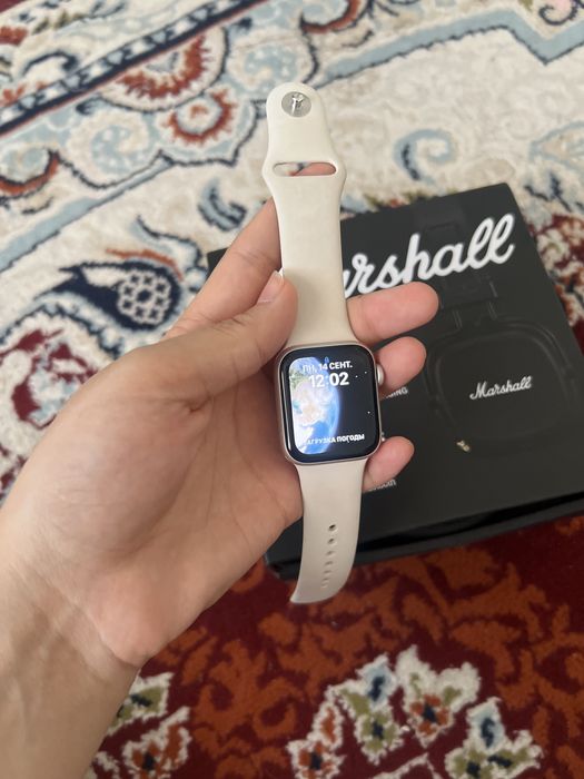 Marshall Major V/Apple Watch SE 2 40 мм
