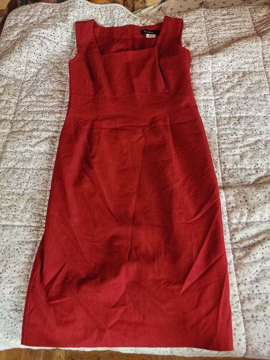 Продавам нови рокли, размери С-М