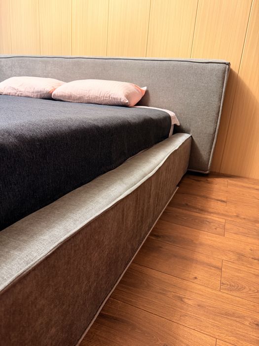 Кровать 180/200 шенил материал