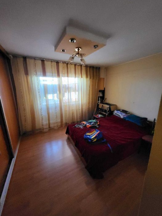 Vand apartament 3 camere Rosiori de Vede