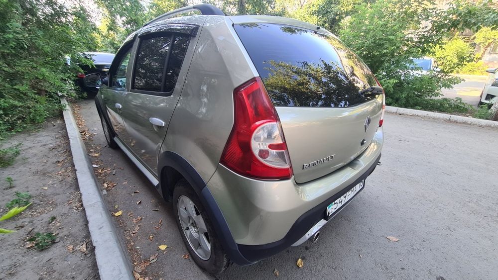 Продаю надёжный автомобиль