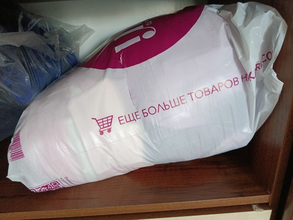 Отдам даром детские вещи для новорожденных