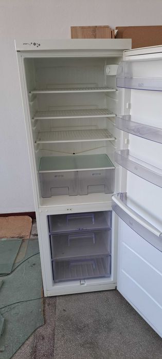 Frigider sau combina frigorifica zanussi