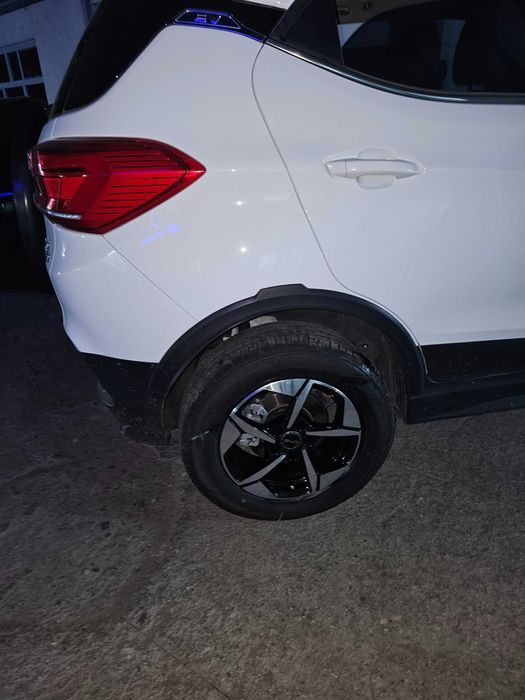 Автомобиль BYD Yuan Pro