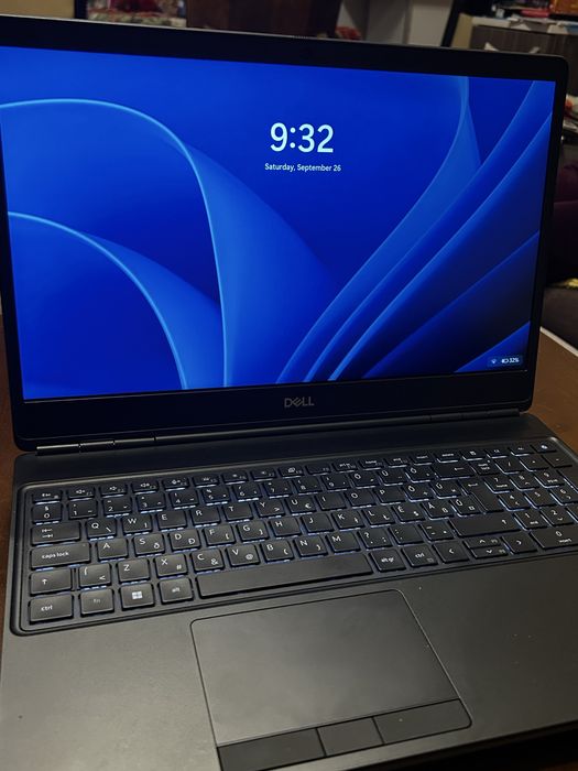 DELL Precision 7560