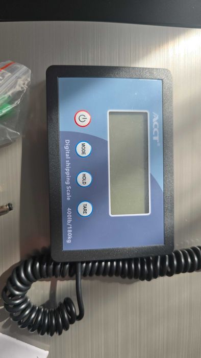 Cantar digital pentru colete