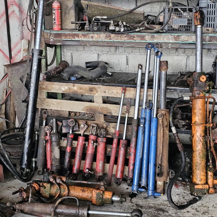 Cilindrii hidraulici