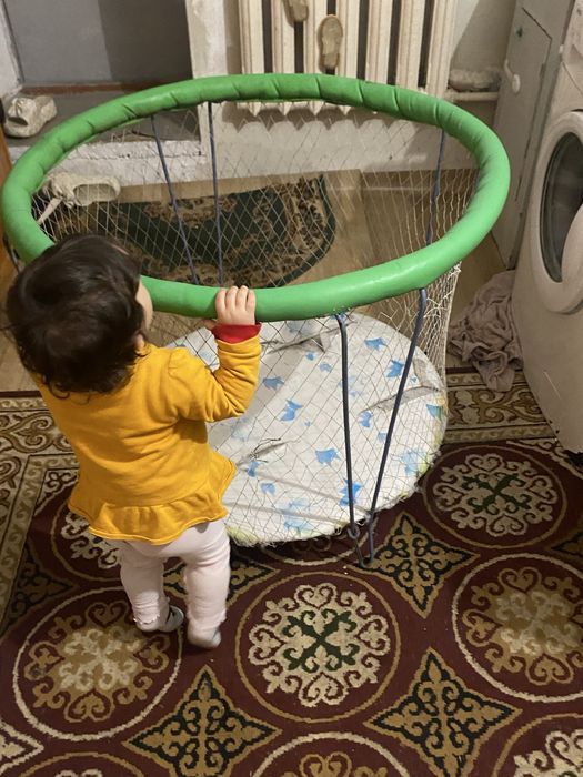 Отдам детский игровои манеж