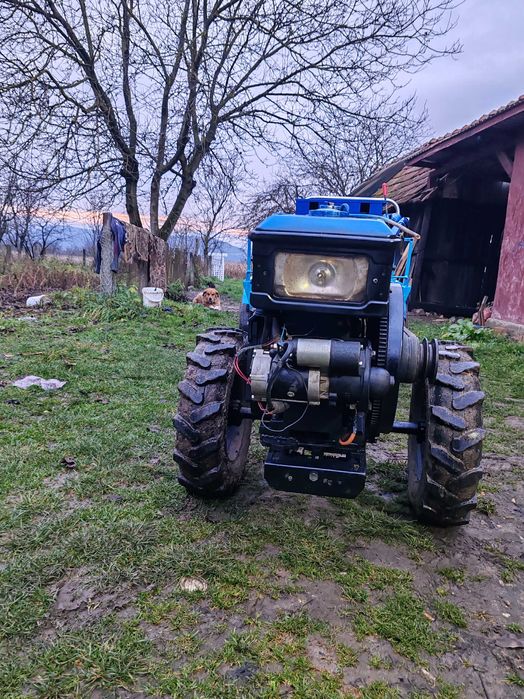 Zubr 12 cp + remorcă