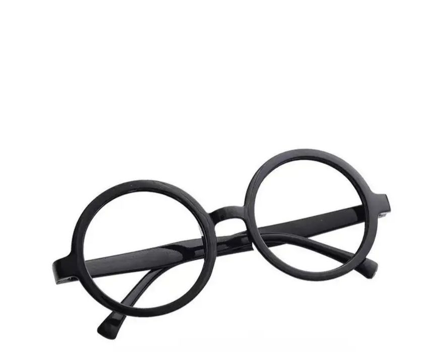 Скидка!Продаю костюм Гарри Поттера,мантия, галстук, шапка,шарф,шляпа