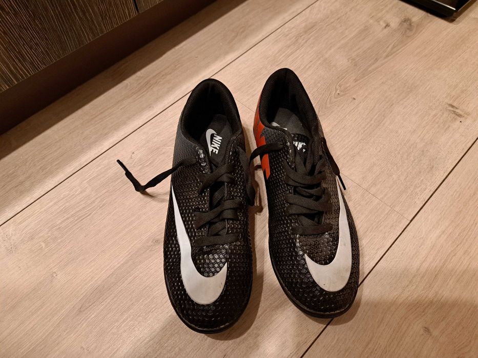 бутонки nike mercurial