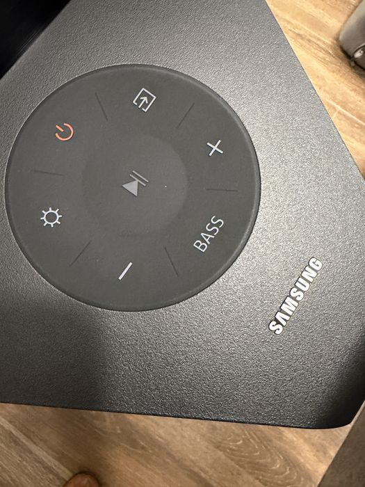 Музыкальная колонка Samsung