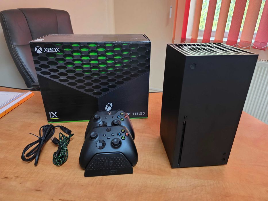 Xbox Series X 1TB – Full Box, stare impecabilă