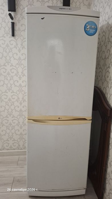 Продаётся холодильник LG