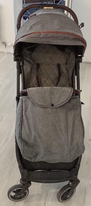 Детская коляска очень хорошем состоянии