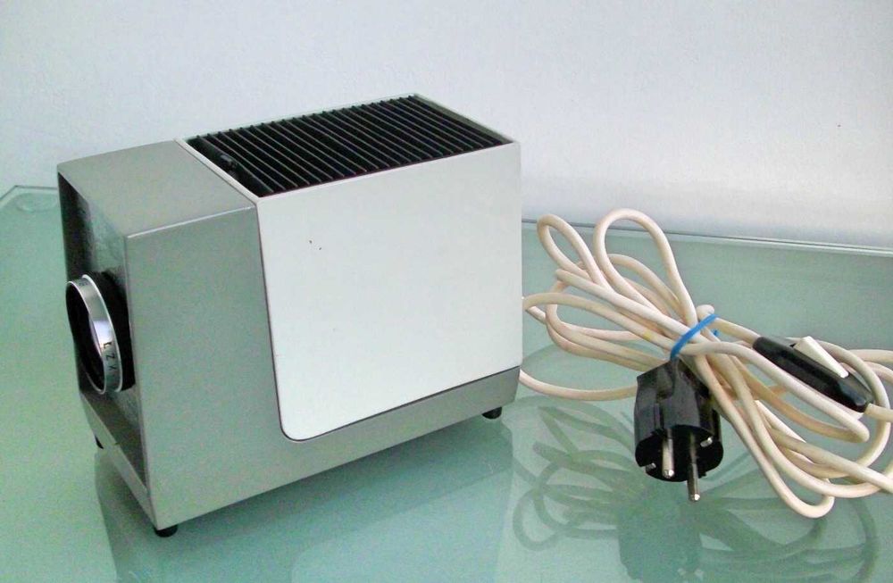 Диаскоп Profil B-4 LZK слайд-проектор