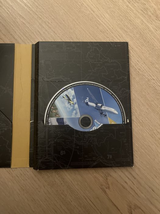 MSFS 2020 Premium Deluxe PC Disc Edition - Ca Nou