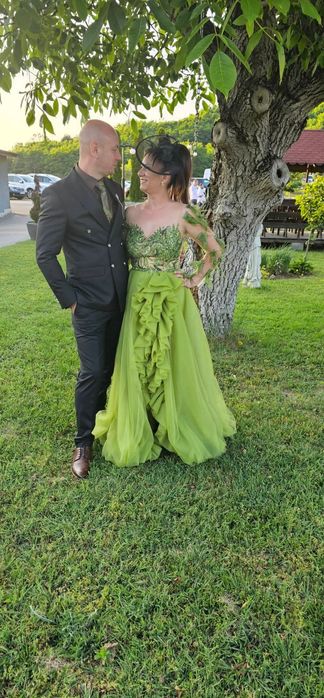 Vand rochie deosebita