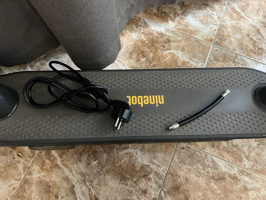 Ninebot G30, 400km total, 100% battery