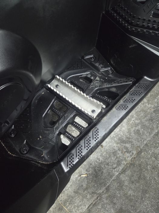 Степенки за outlander g3