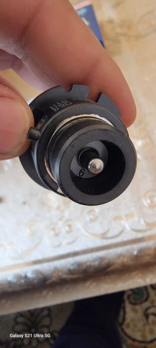 Ksenon  лампочка для Tayota Mersedes и возможно других тоже подойдёт.