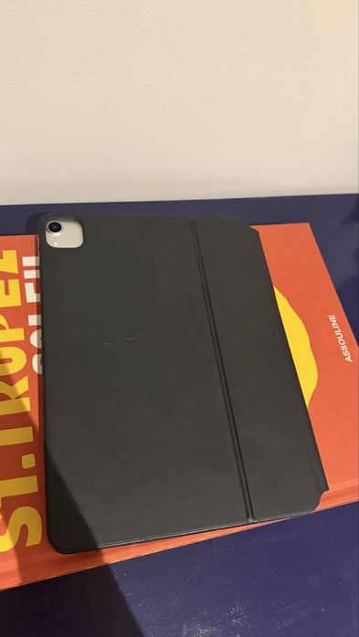 Apple iPad Pro + Magic Keyboard 11”