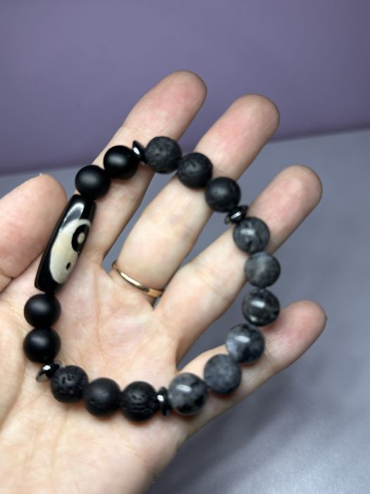 Браслет амулет из натуральных камней