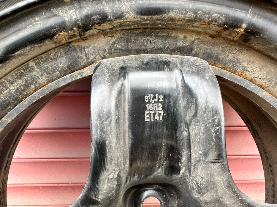 Оригинални метални джанти за RENO и DACIA,16"  5x114.3 със зимни гуми