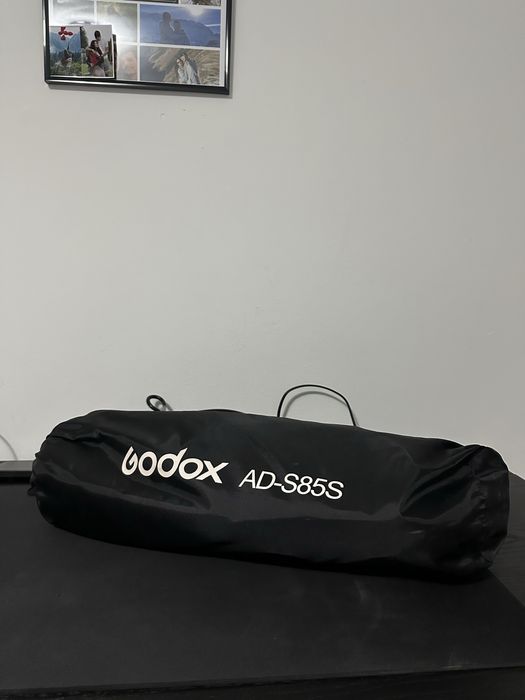 Godox AD400 Pro + Softbox AD-S85S – kit studio portabil, ca nou