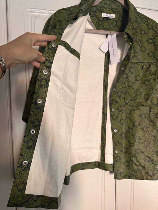 Topshop tricou imitatie piele verde marime M/L