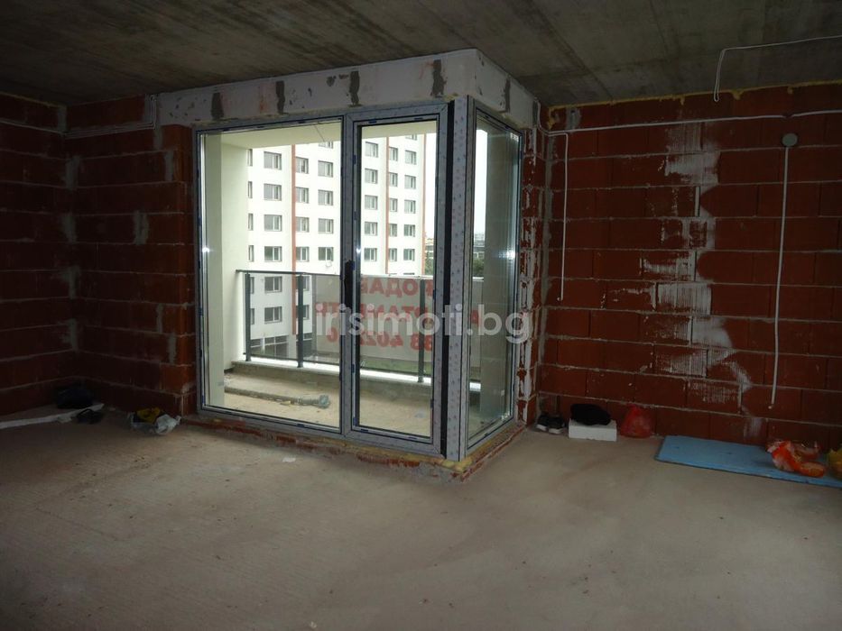 Продава се Тристаен апартамент в София, Дървеница - 111 кв.м за 2220 €/кв.м - Снимка #2