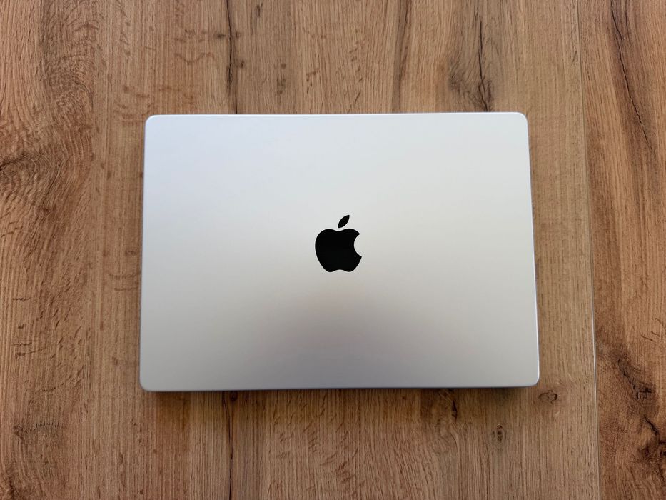 MacBook Pro 14" M5 10-CPU, 10-GPU, 16GB RAM, 1TB SSD, В ГАРАНЦИЯ APPLE CARE+ ДО 4.2029г