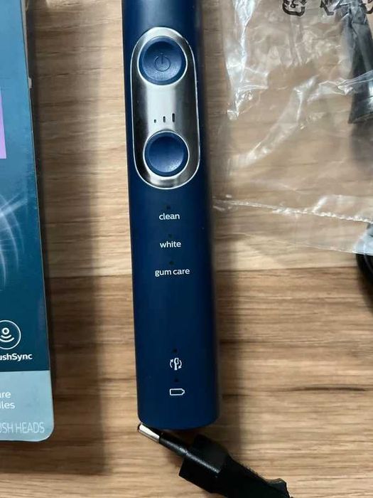 Periuta de dinti electrica Philips Sonicare + rezerve