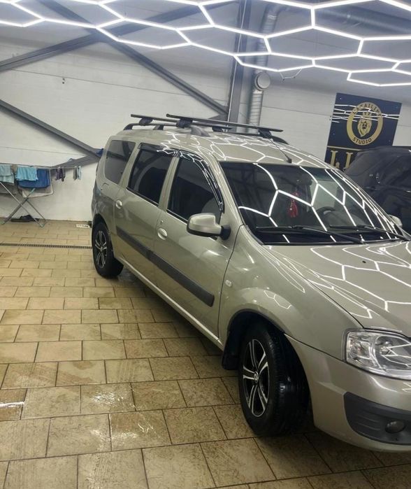 Продам машину LADA  Ларгус