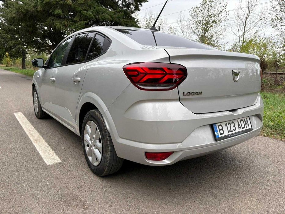 Vând Dacia Logan 2021