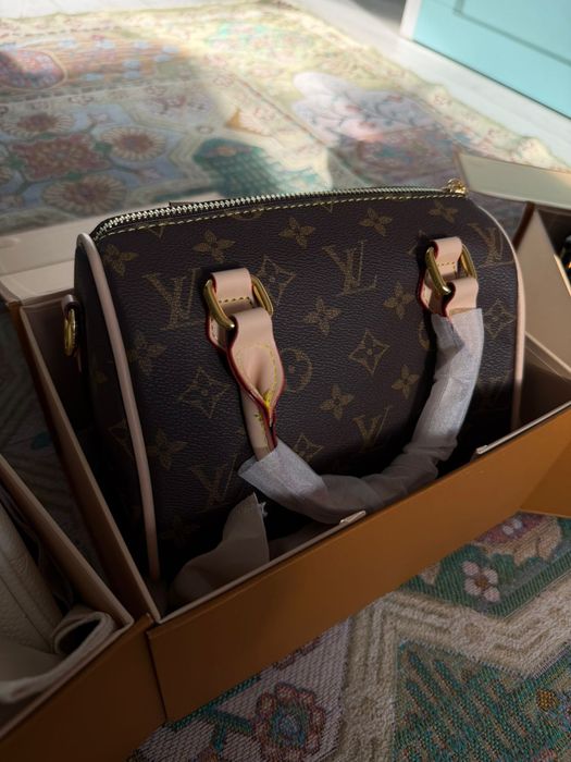 Сумочки Louis Vuitton