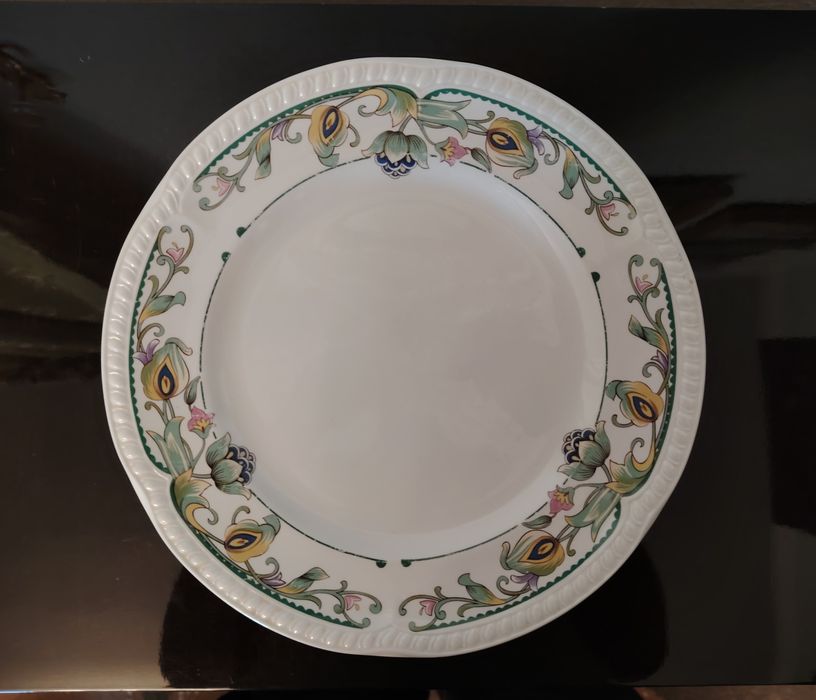 Английская фарфоровая тарелка «Churchill Super Vitrified Hotelware».