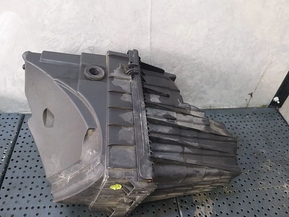 Carcasa filtru aer 1.9 tdi vw transporter t5 7h 7h0129601 7h0129607