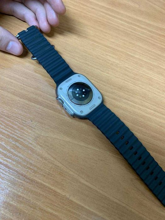 Apple Watch Ultra 49mm Titanium