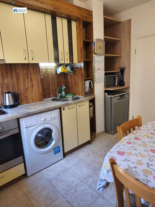 2-стаен в Плевен-Идеален център площ 61 цена 400