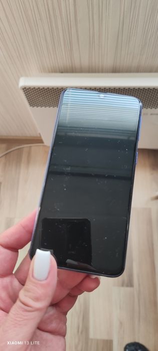 Телефон Samsung A20
