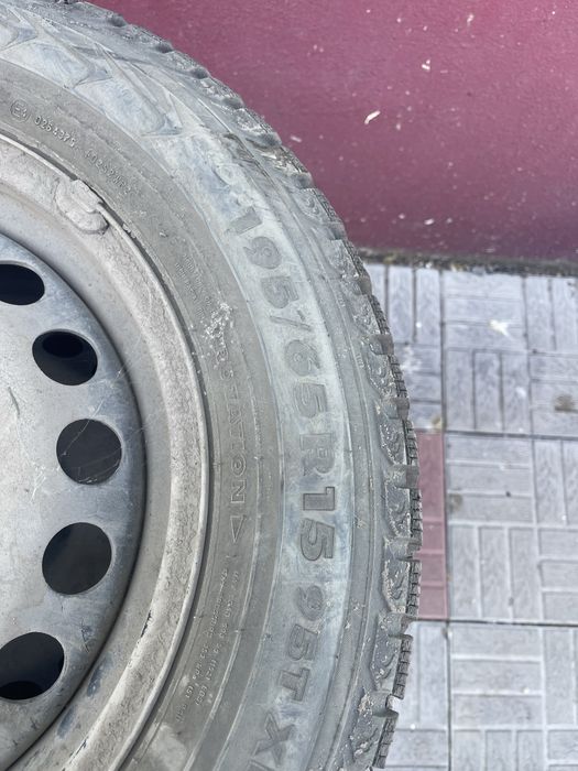 Продам зимнюю резину